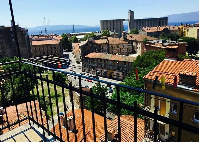 Sea View 4 Bedroom By Book-rijeka * Fiume