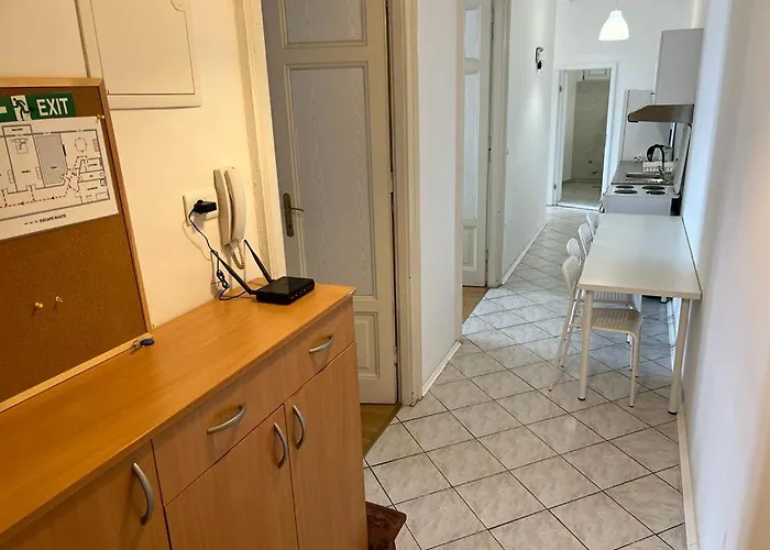 Sea View 4 Bedroom By Book-rijeka * Fiume